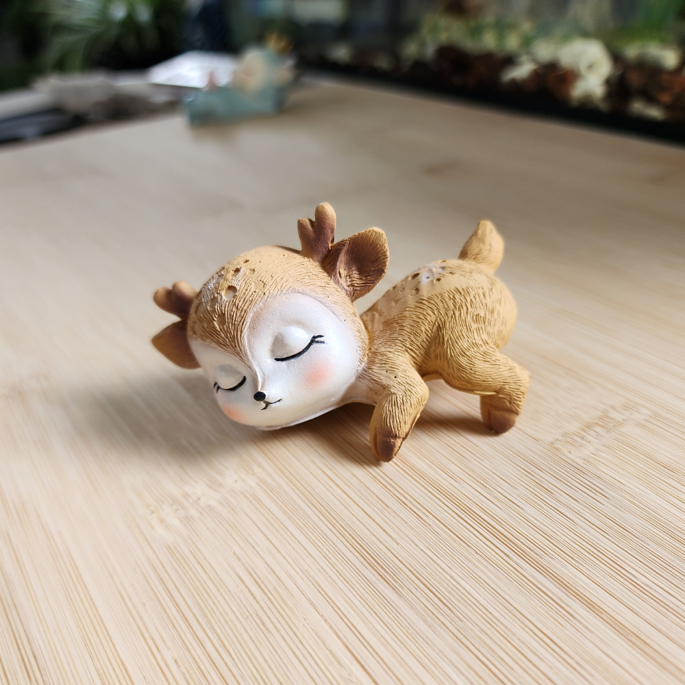 Embrace Serenity  Sika Deer Resin Figurine – Handmade Animal Ornament | Creative Sculpture for Bedroom, Living Room, Office | Elegant Home Décor, Table Decoration, Birthday & Wedding Gift