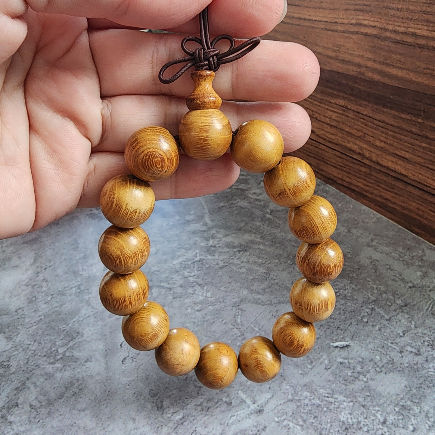 Natural Golden Wood Bead Bracelet | Handmade Wooden Prayer Beads Gelang Kayu Meditasi Boleh Laras Uniseks