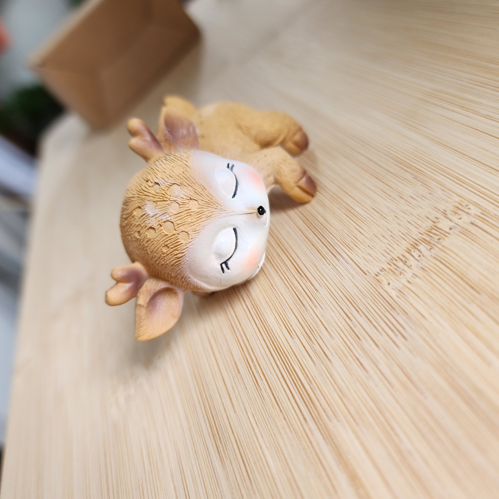 Embrace Serenity  Sika Deer Resin Figurine – Handmade Animal Ornament | Creative Sculpture for Bedroom, Living Room, Office | Elegant Home Décor, Table Decoration, Birthday & Wedding Gift