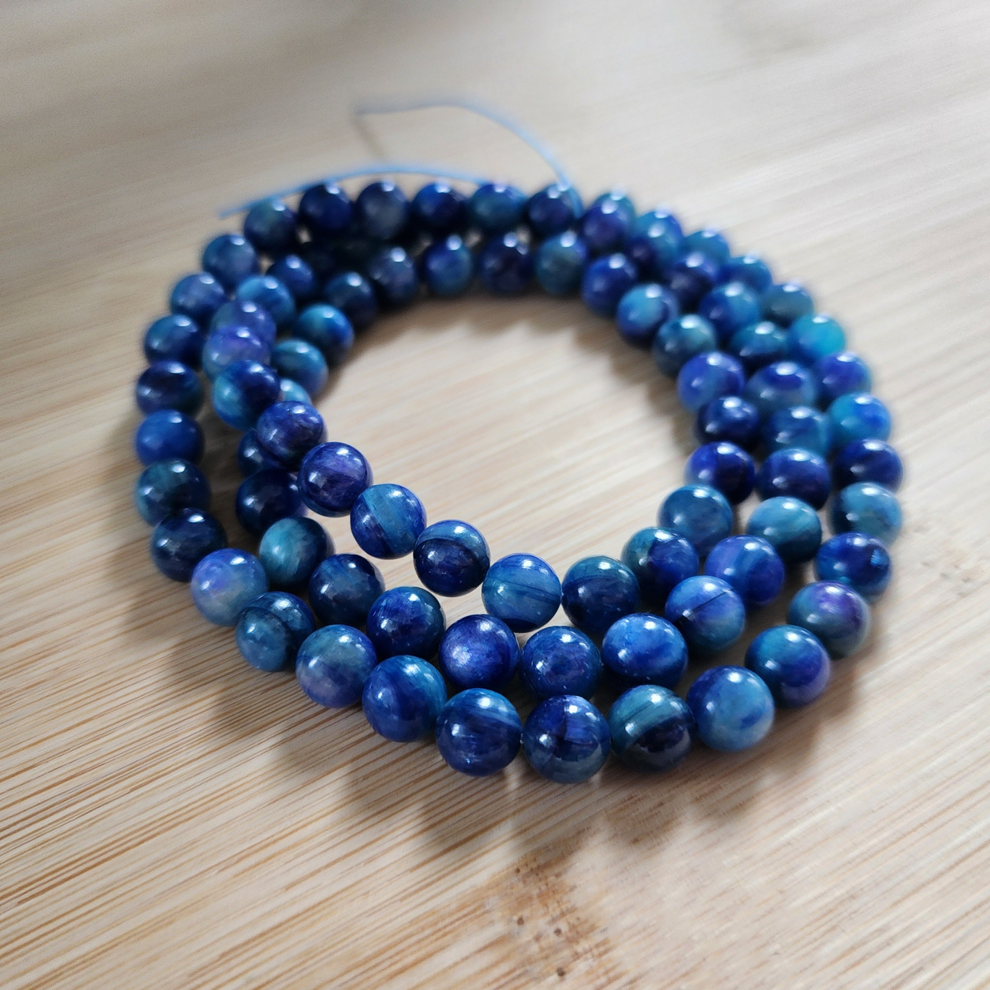 Natural Kyanite Triple-Wrap Bracelet & Necklace｜Deep Blue Crystal for Throat Chakra Balance & Energy Cleansing ‖ Gelang & Rantai Kyanite Tiga Lilitan Asli｜Kristal Biru Untuk Seimbangkan Chakra Tekak & Pembersihan Tenaga