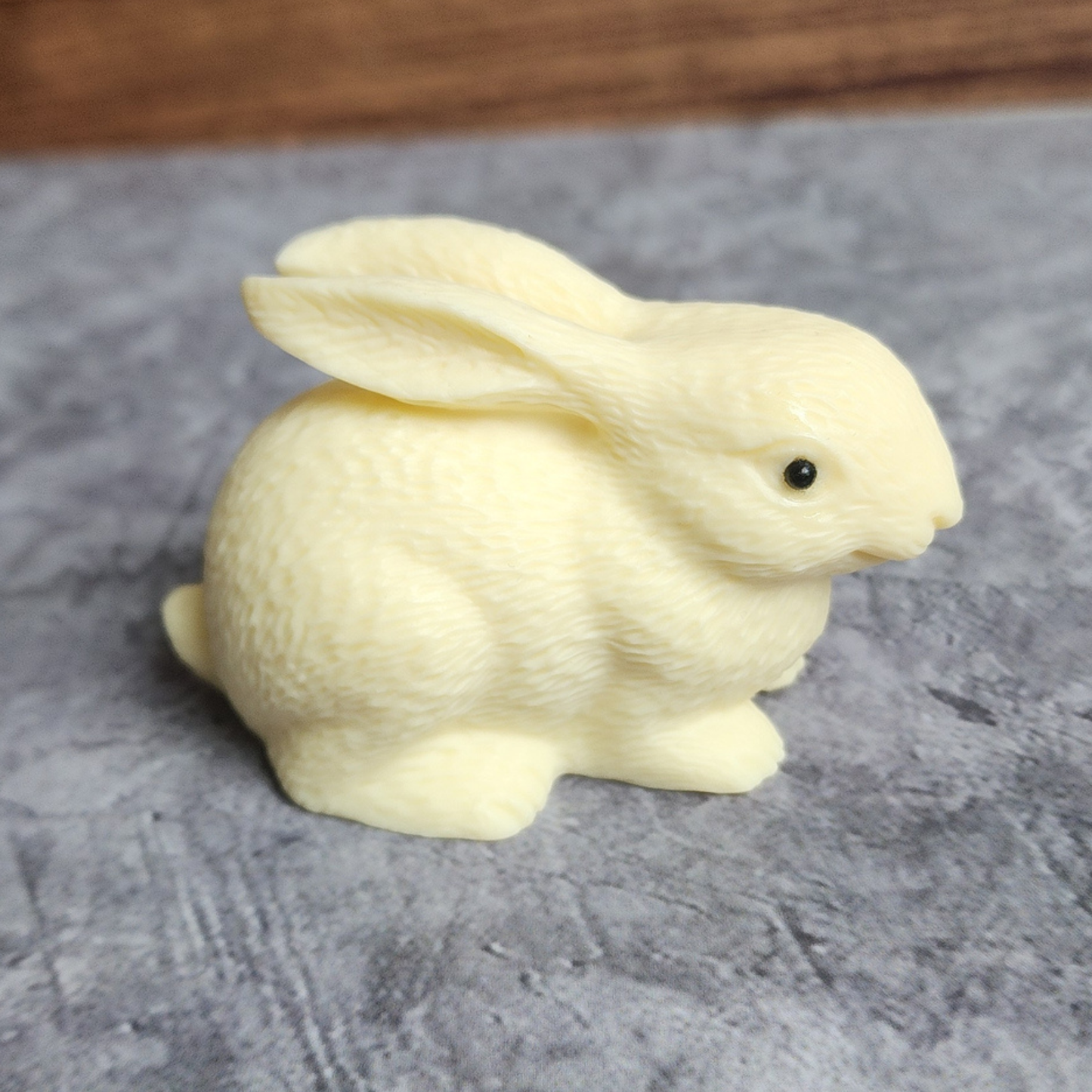 Ruxin's Radiance Collection-Natural Ivory Palm Rabbit Figurine Hand Carved Bunny Decor | Patung Arnab Ivory Palm Semula Jadi Ukiran Tangan