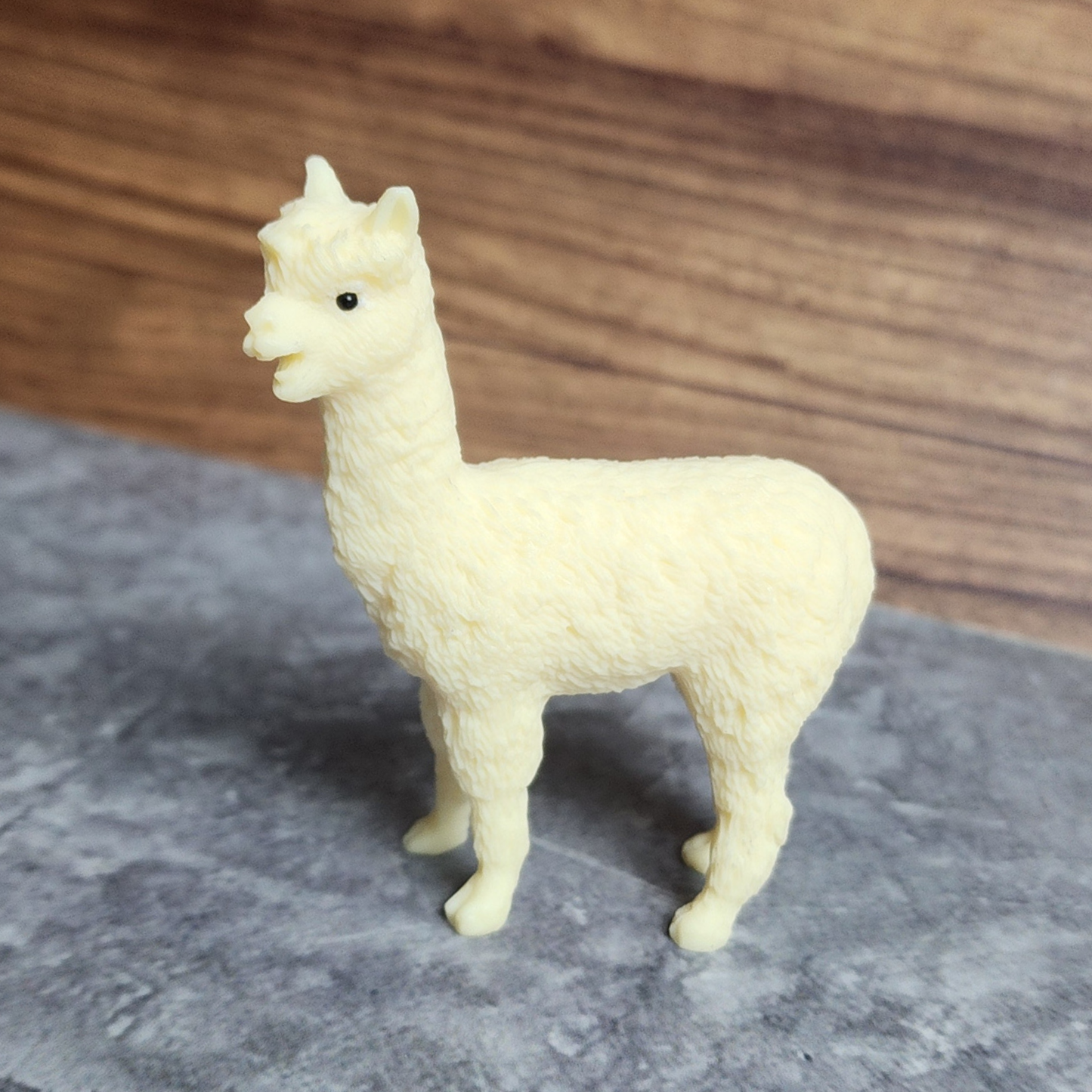 Natural Ivory Palm Alpaca Llama Figurine Hand Carved Animal Decor | Patung Alpaca Ivory Palm Semula Jadi