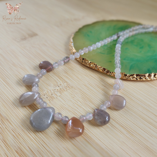 Natural Orange Moonstone & Feldspar Necklace with elegant teardrop beads. Handmade with soft peach glow for daily wear or gifting. Kalung Moonstone Oren & Feldspar buatan tangan, elegan, ringan & sesuai hadiah.