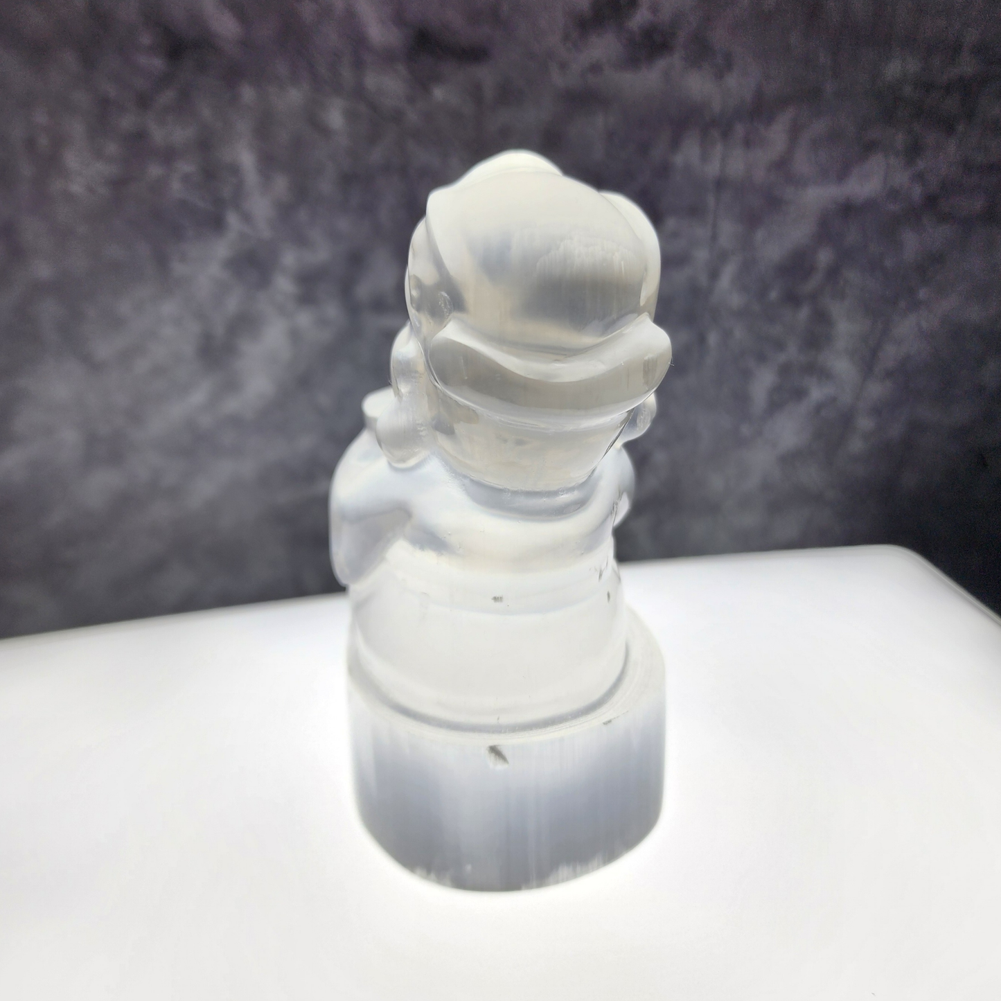 Natural Moroccan Selenite Wealth God Figurine | Hand-Carved Energy Cleansing Décor | Patung Dewa Kekayaan Selenite Asli Maghribi