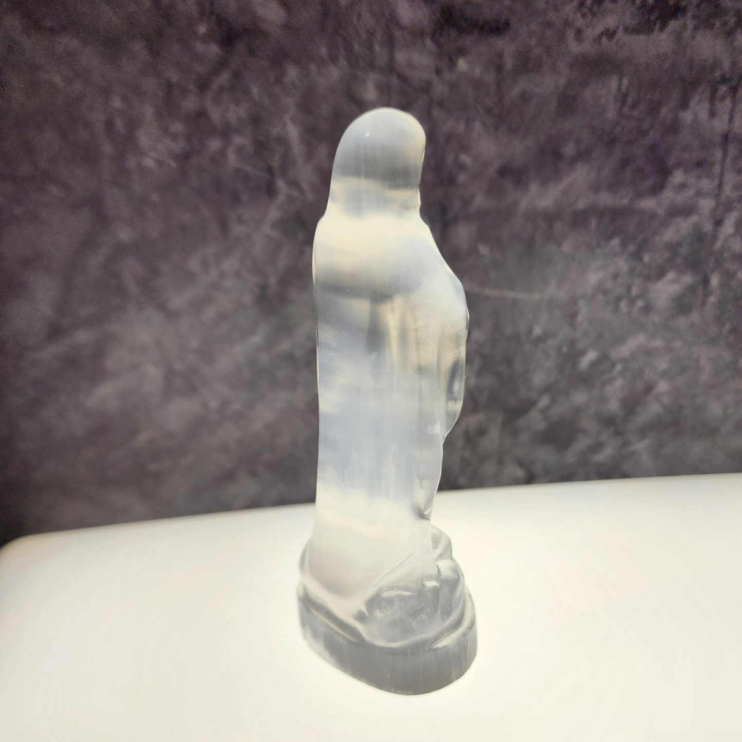 Natural Moroccan Selenite Mother Mary Figurine | Hand-Carved Energy Cleansing Décor | Patung Maria Suci Selenite Asli Maghribi