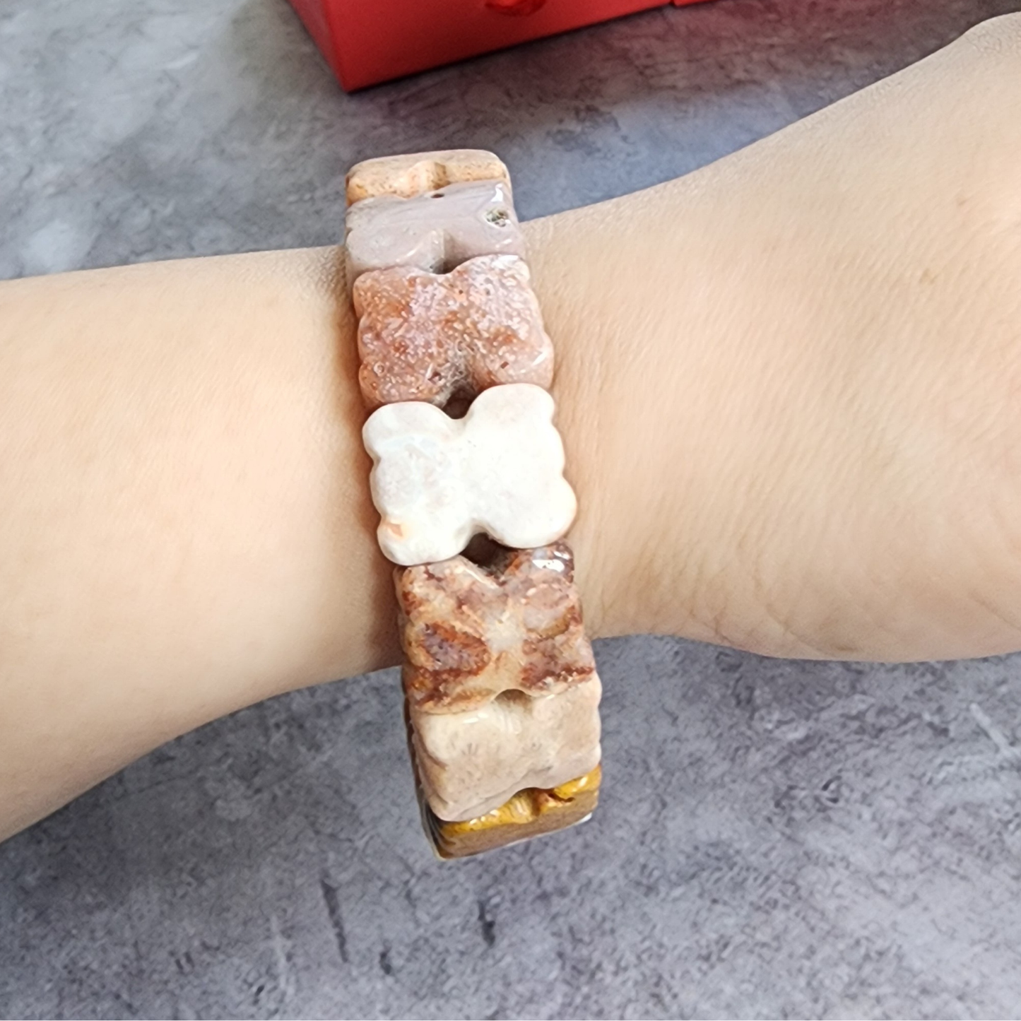 Natural Zambian Coral Jade Bracelet | Big Flower Fossil Coral Butterfly Beads | Gelang Coral Jade Asli Elegan Hadiah