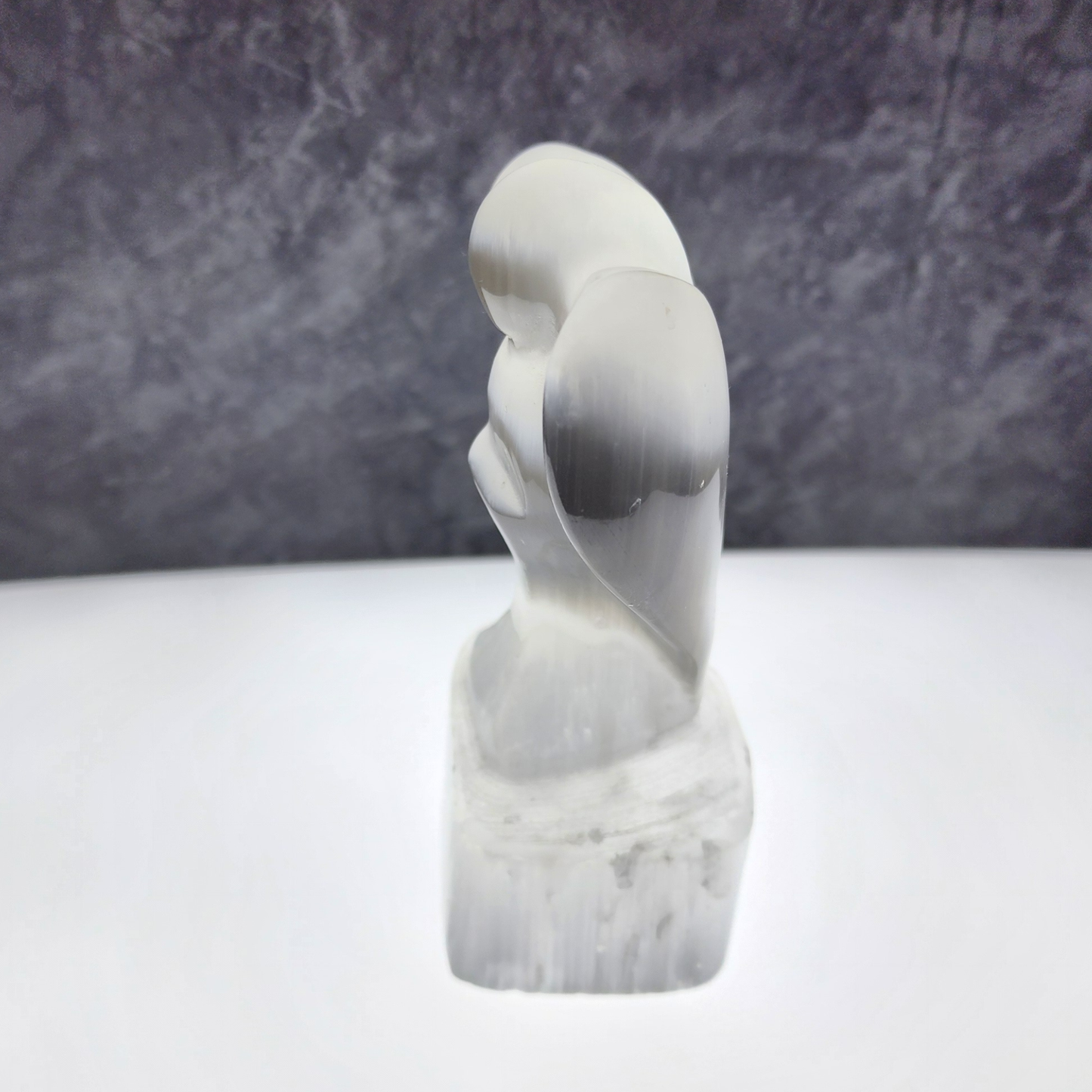 Natural Moroccan Selenite Angel Figurine | Hand-Carved Energy Cleansing Décor | Patung Malaikat Selenite Asli Maghribi