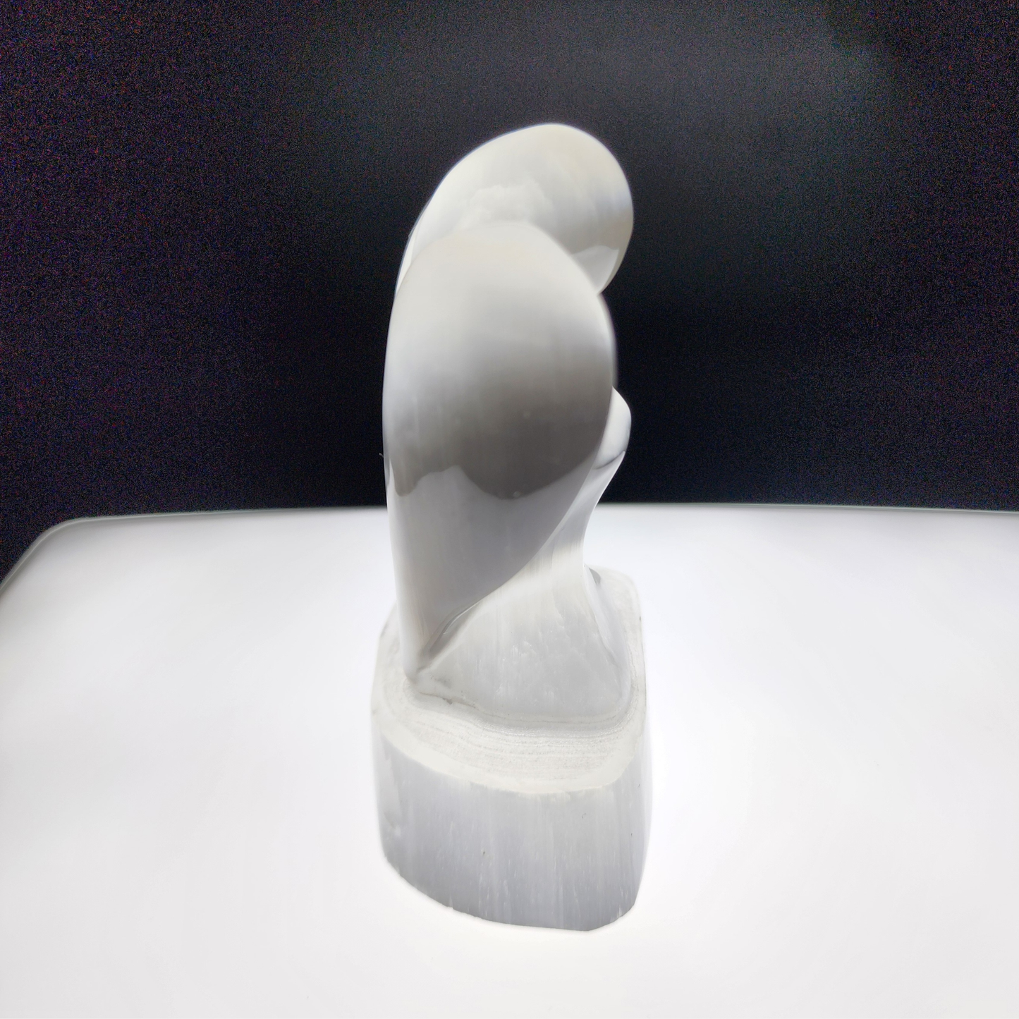 Natural Moroccan Selenite Angel Figurine | Hand-Carved Energy Cleansing Décor | Patung Malaikat Selenite Asli Maghribi