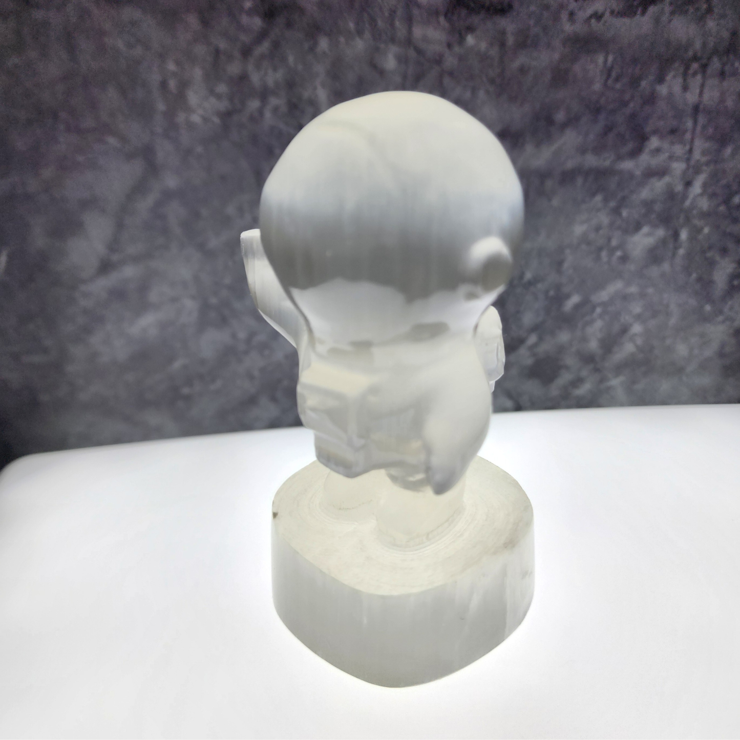 Natural Moroccan Selenite Astronaut Carving｜Healing Home Decor｜Real Item Patung Angkasawan Selenite Asli Morocco｜Hiasan Rumah & Tenaga Penyembuhan