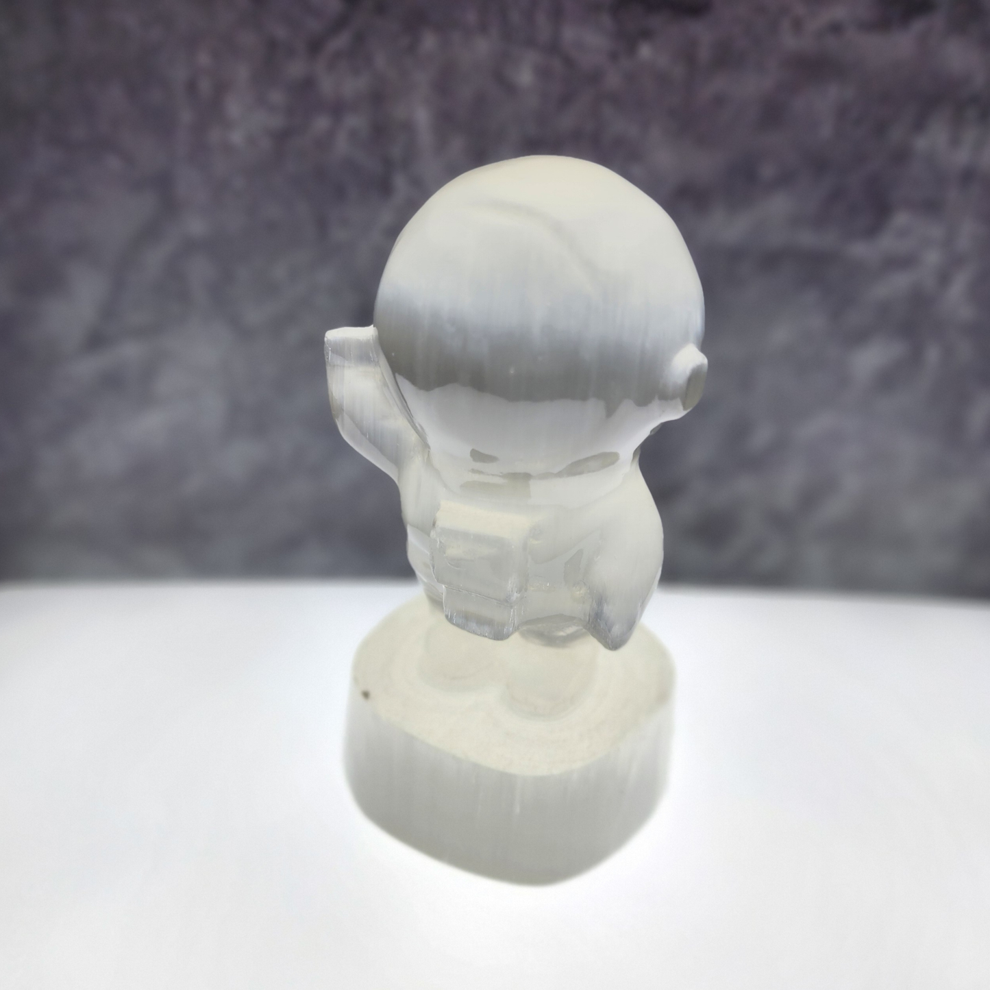 Natural Moroccan Selenite Astronaut Carving｜Healing Home Decor｜Real Item Patung Angkasawan Selenite Asli Morocco｜Hiasan Rumah & Tenaga Penyembuhan