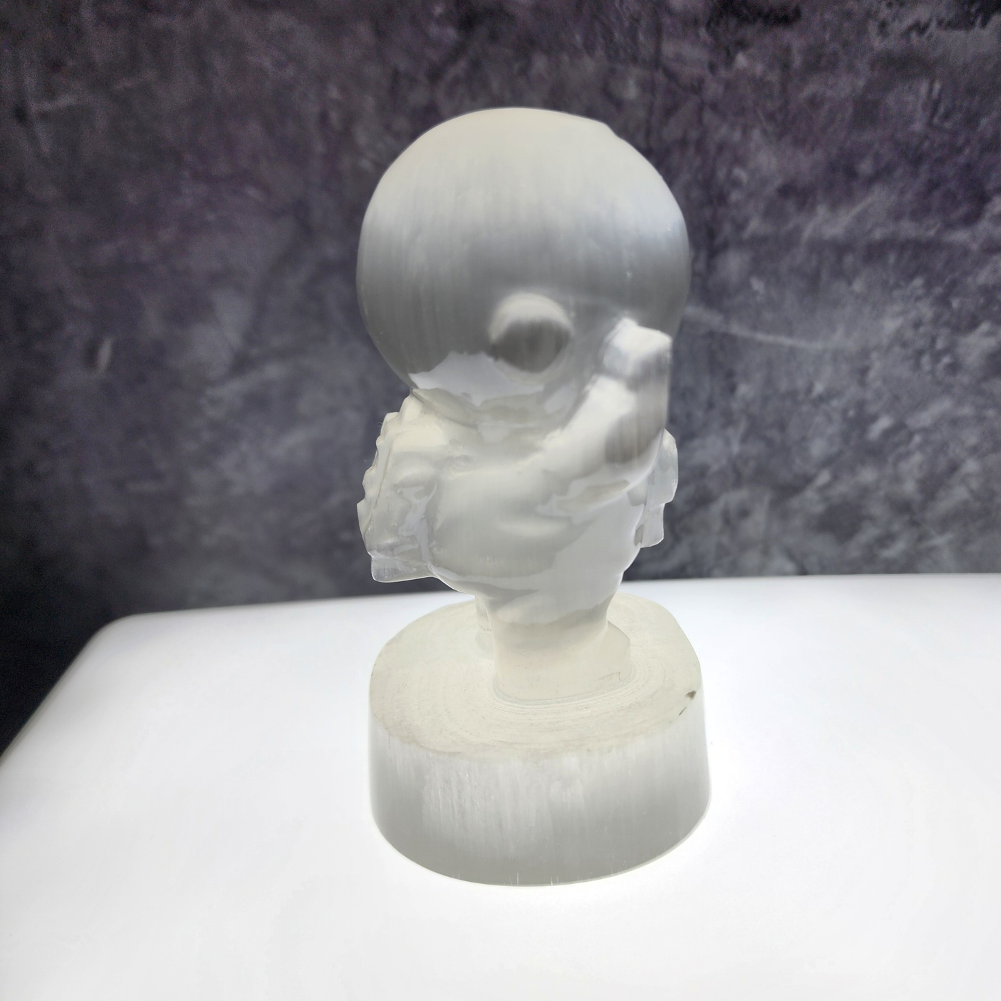 Natural Moroccan Selenite Astronaut Carving｜Healing Home Decor｜Real Item Patung Angkasawan Selenite Asli Morocco｜Hiasan Rumah & Tenaga Penyembuhan