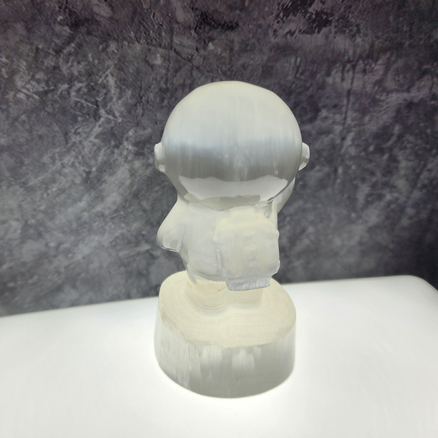 Natural Moroccan Selenite Astronaut Carving｜Healing Home Decor｜Real Item Patung Angkasawan Selenite Asli Morocco｜Hiasan Rumah & Tenaga Penyembuhan