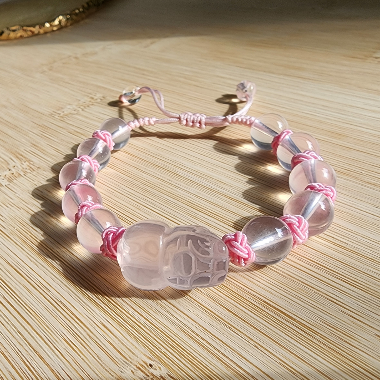 Ice-Grade Rose Quartz Pixiu Bracelet – Love & Healing Charm ‖ Gelang Rose Quartz Gred Ais Pixiu – Cinta & Penyembuhan
