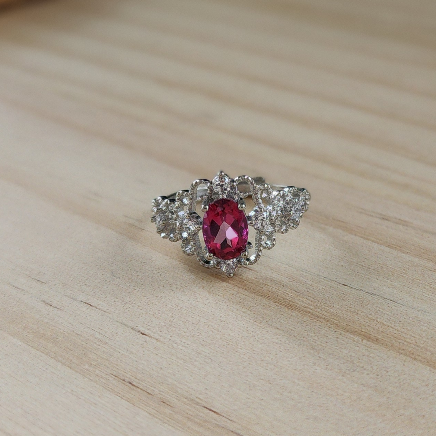 Natural Garnet Adjustable Crystal Ring – Silver Plated Wine Red Gemstone Ring | Energy Jewelry Gift for Women | Cincin Garnet Semula Jadi Boleh Laras