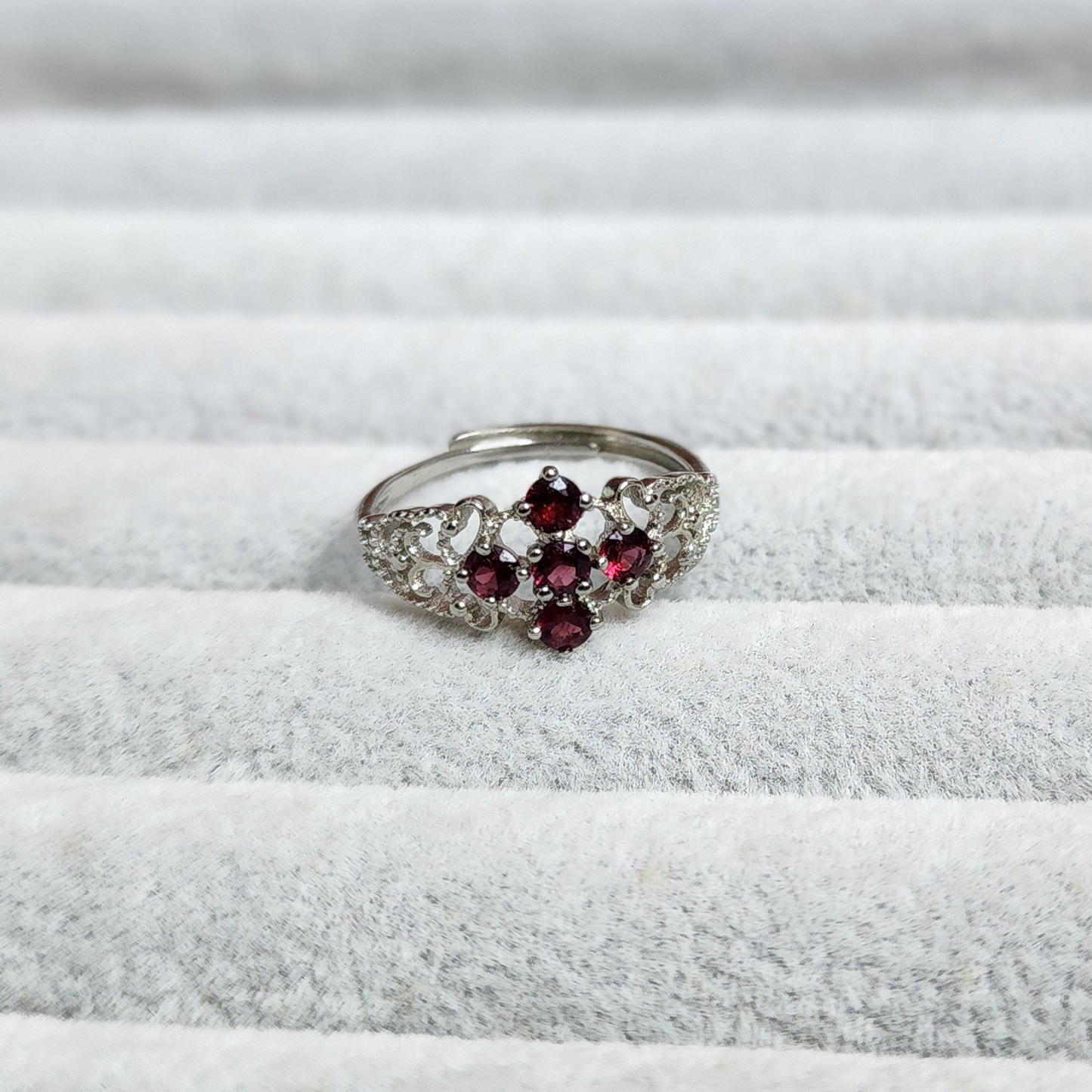 Natural Garnet Adjustable Crystal Ring – Silver Plated Wine Red Gemstone Ring | Energy Jewelry Gift for Women | Cincin Garnet Semula Jadi Boleh Laras