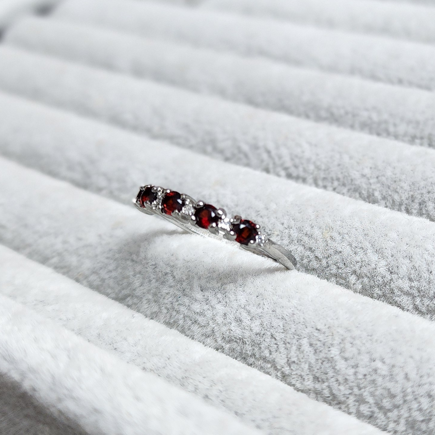 Natural Garnet Adjustable Crystal Ring – Silver Plated Wine Red Gemstone Ring | Energy Jewelry Gift for Women | Cincin Garnet Semula Jadi Boleh Laras