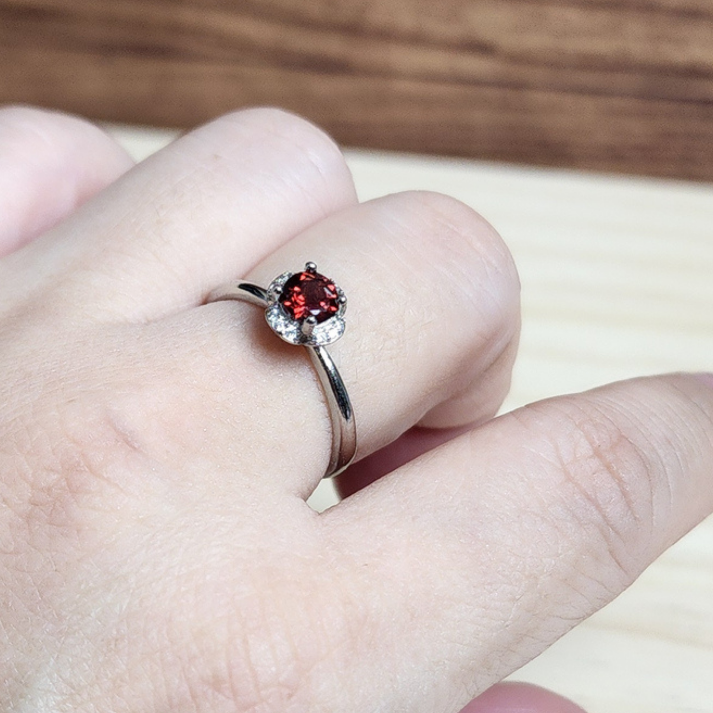 Natural Garnet Adjustable Crystal Ring – Silver Plated Wine Red Gemstone Ring | Energy Jewelry Gift for Women | Cincin Garnet Semula Jadi Boleh Laras