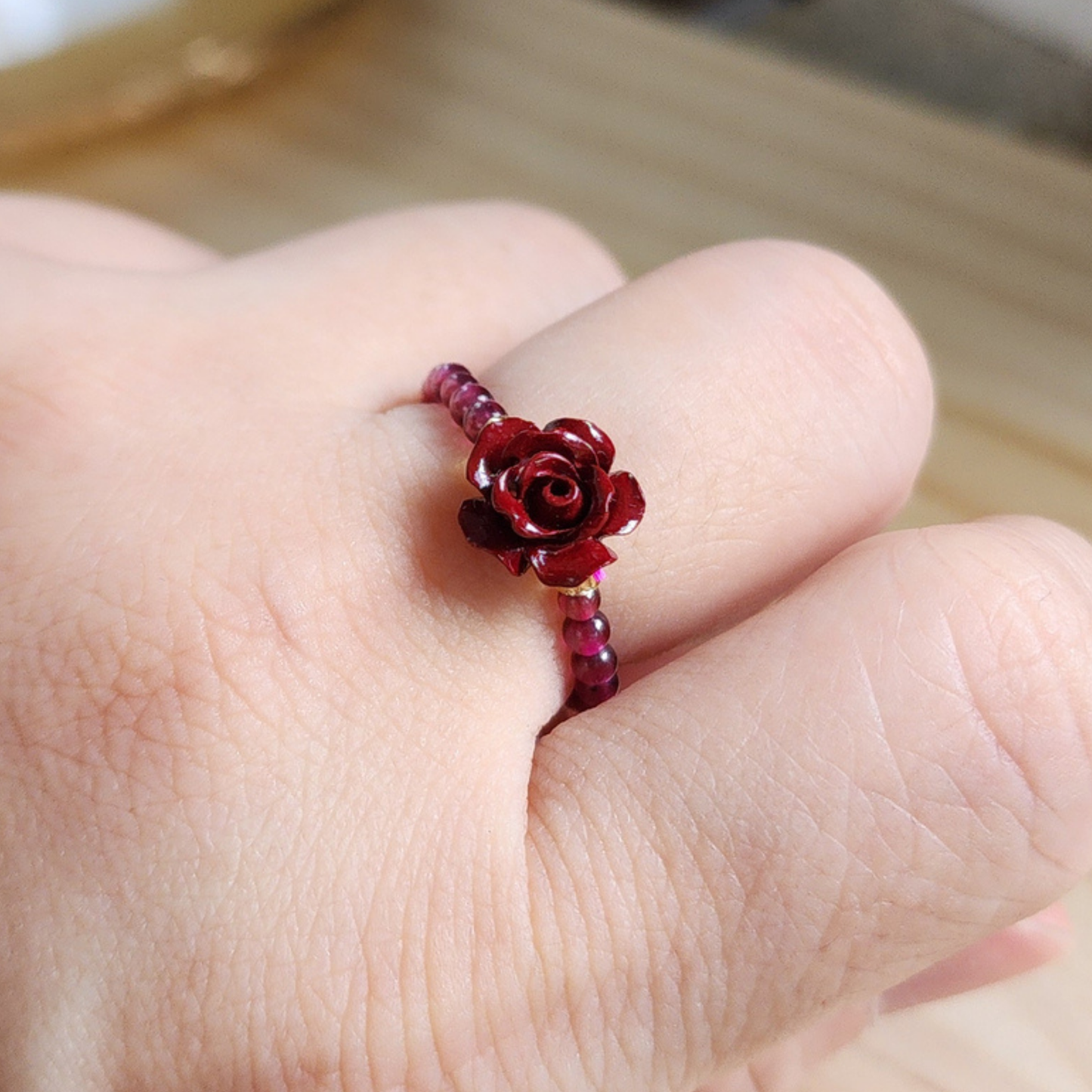 Natural Garnet Adjustable Crystal Ring – Silver Plated Wine Red Gemstone Ring | Energy Jewelry Gift for Women | Cincin Garnet Semula Jadi Boleh Laras