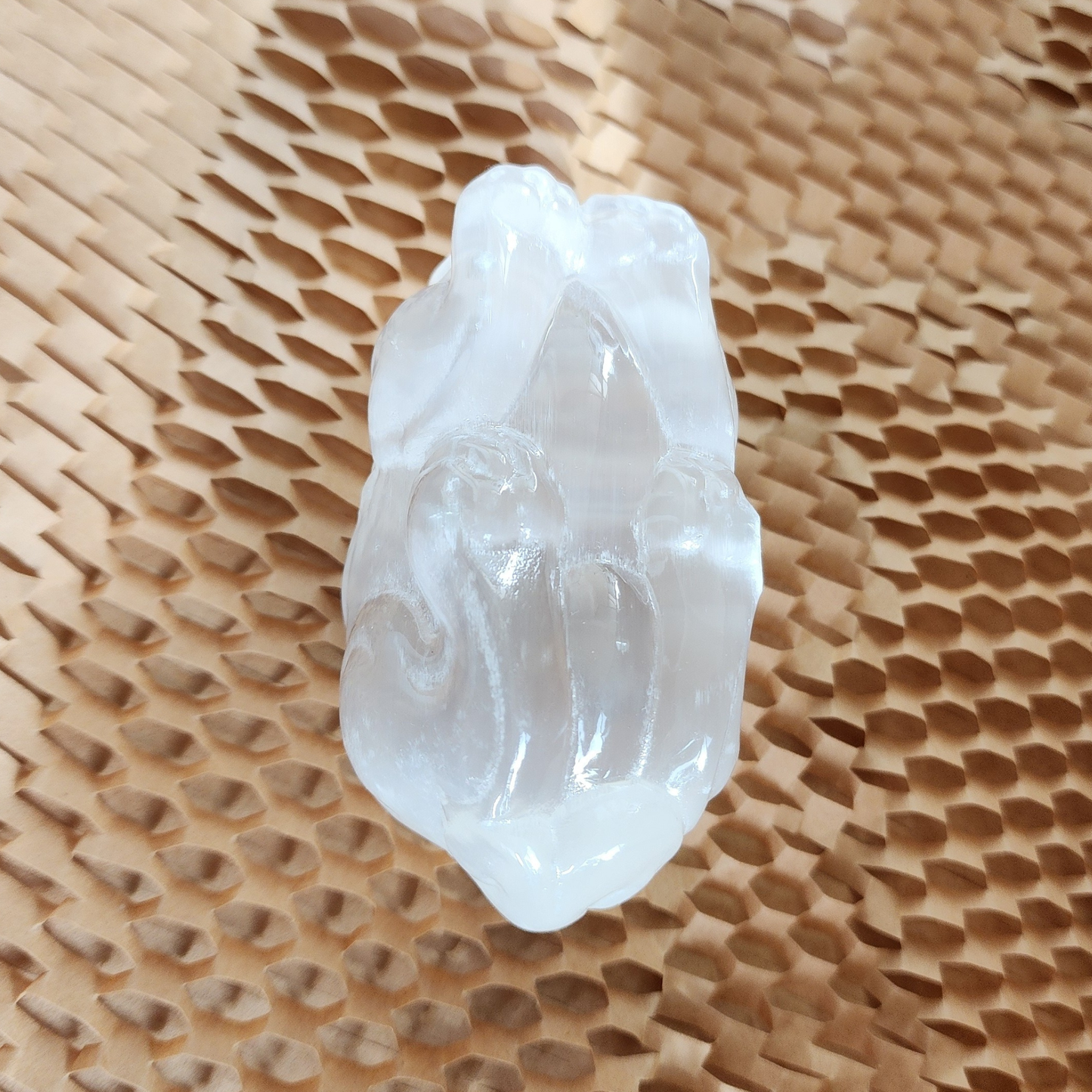 Natural Moroccan Selenite Pixiu Figurine | Hand-Carved Energy Cleansing Décor | Patung Pixiu Selenite Asli Maghribi