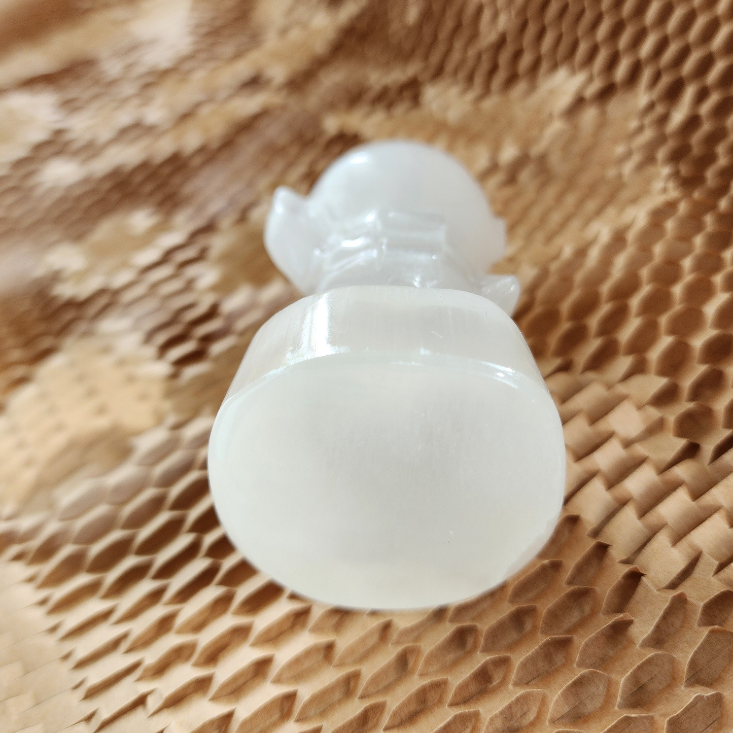 Natural Moroccan Selenite Astronaut Carving｜Healing Home Decor｜Real Item Patung Angkasawan Selenite Asli Morocco｜Hiasan Rumah & Tenaga Penyembuhan