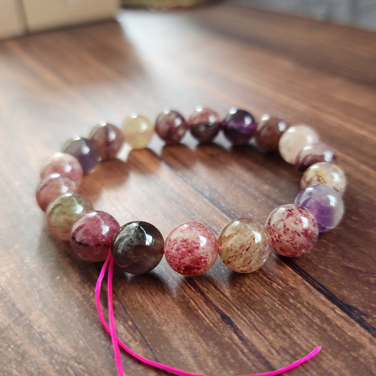 Natural Super 8 Amethyst & Strawberry Quartz Bracelet – Love Energy, Calm & Protection | Gelang Amethyst & Quartz Semula Jadi – Tenaga Cinta & Keseimbangan