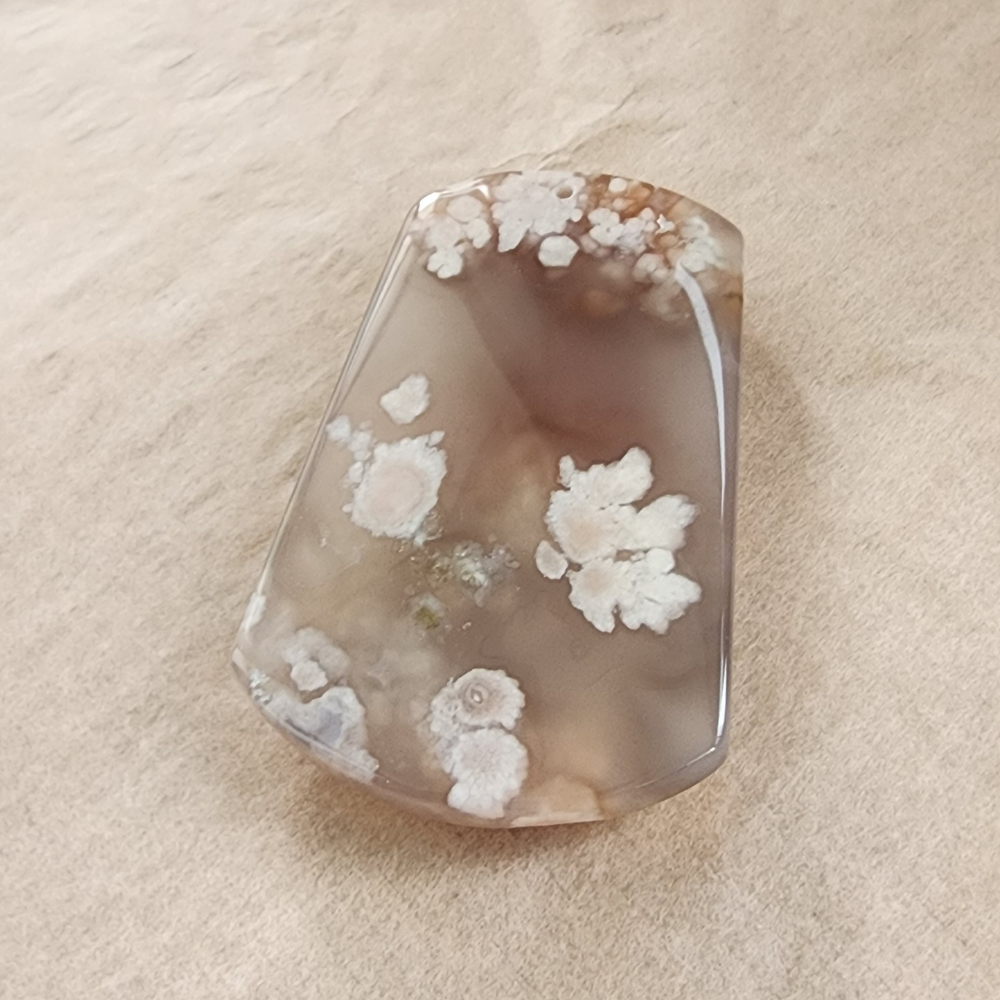 Natural Sakura Agate Pendant | Loket Semula Jadi Sakura Agate | Polished Crystal with Through-Hole for DIY Necklace & Jewelry Making