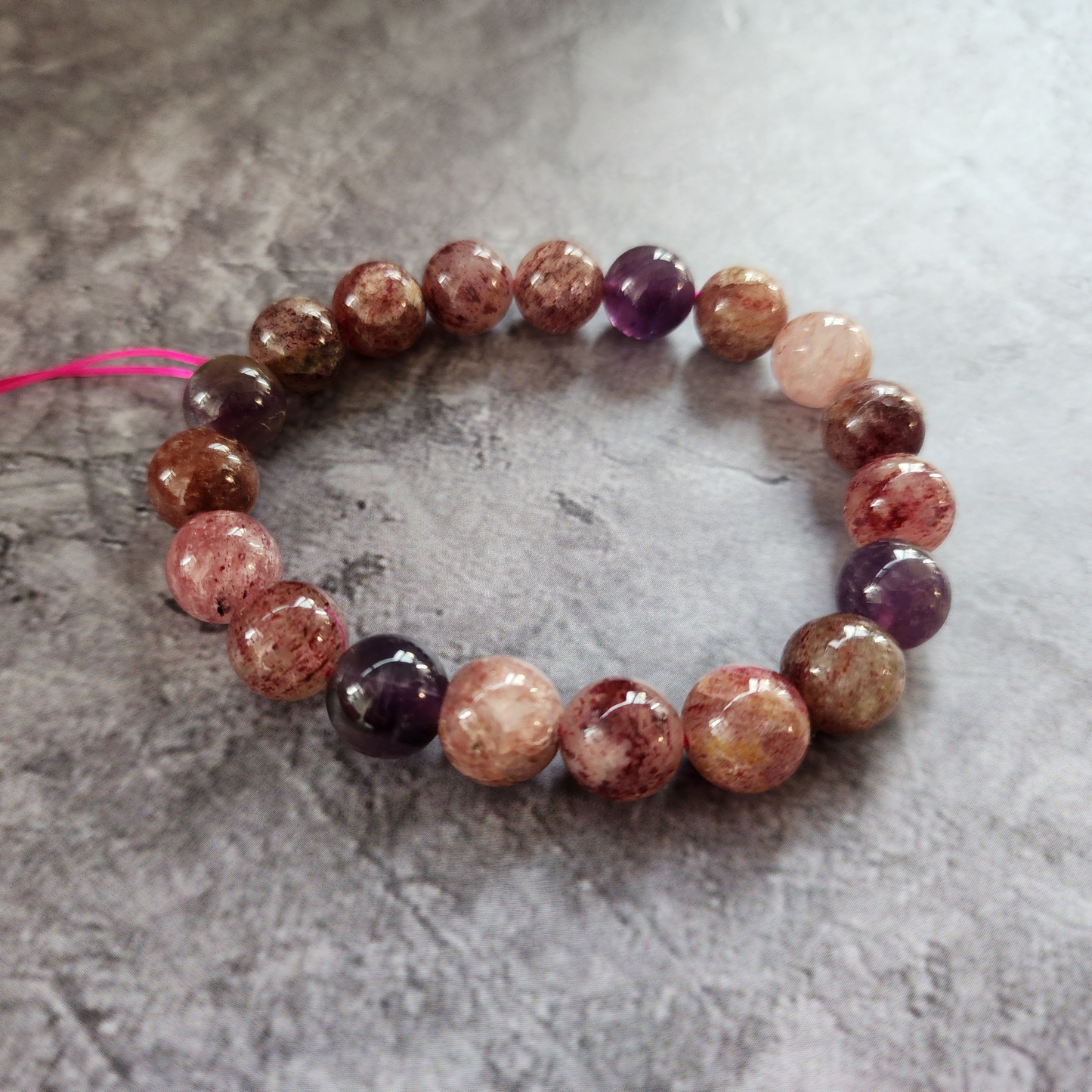 Natural Super 8 Amethyst & Strawberry Quartz Bracelet – Love Energy, Calm & Protection | Gelang Amethyst & Quartz Semula Jadi – Tenaga Cinta & Keseimbangan