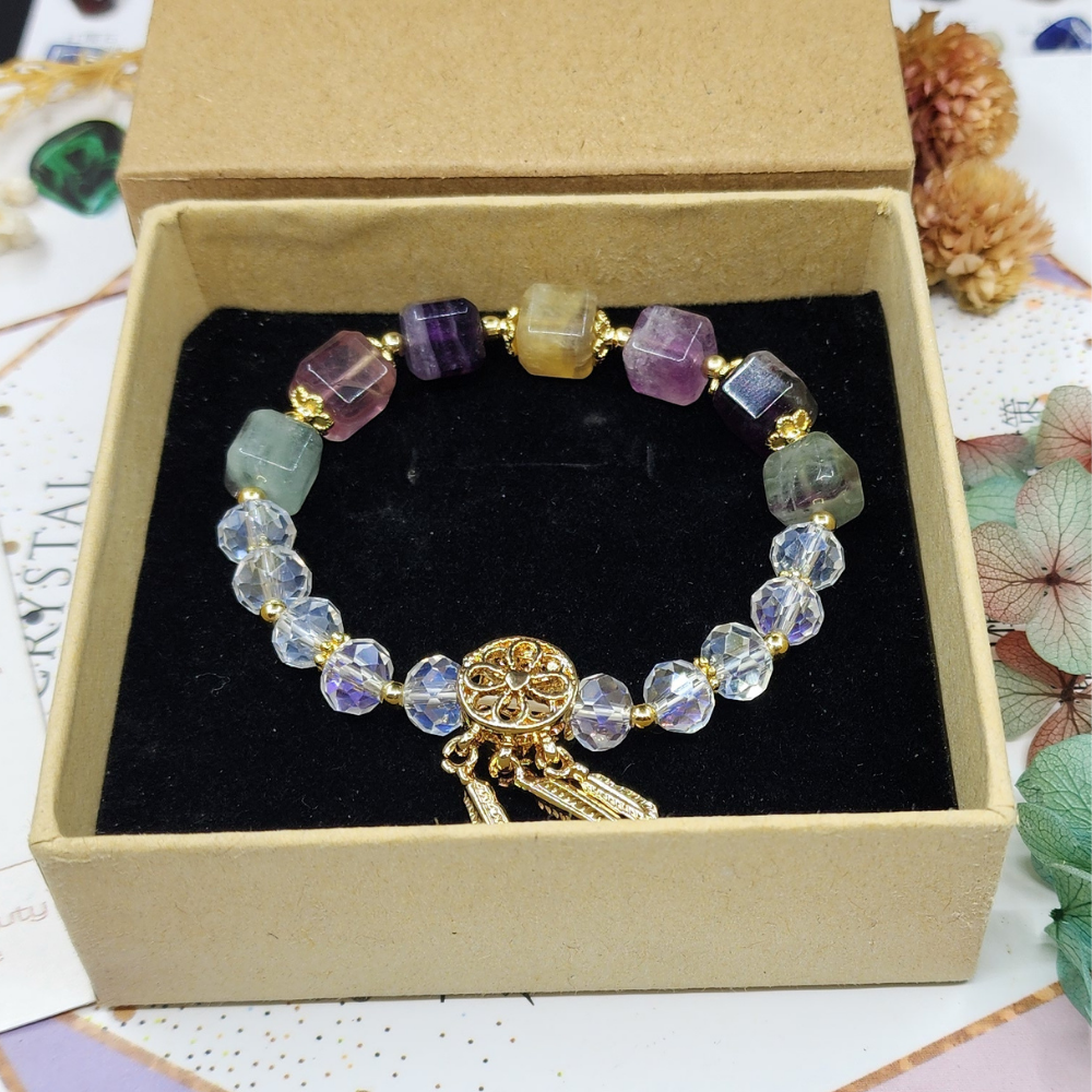 Mystic Glow Natural Fluorite & Glass Bead Bracelet 天然萤石方块与闪耀玻璃珠手链 Gelang Fluorit Semula Jadi Bercahaya dengan Manik Kaca Berkilau
