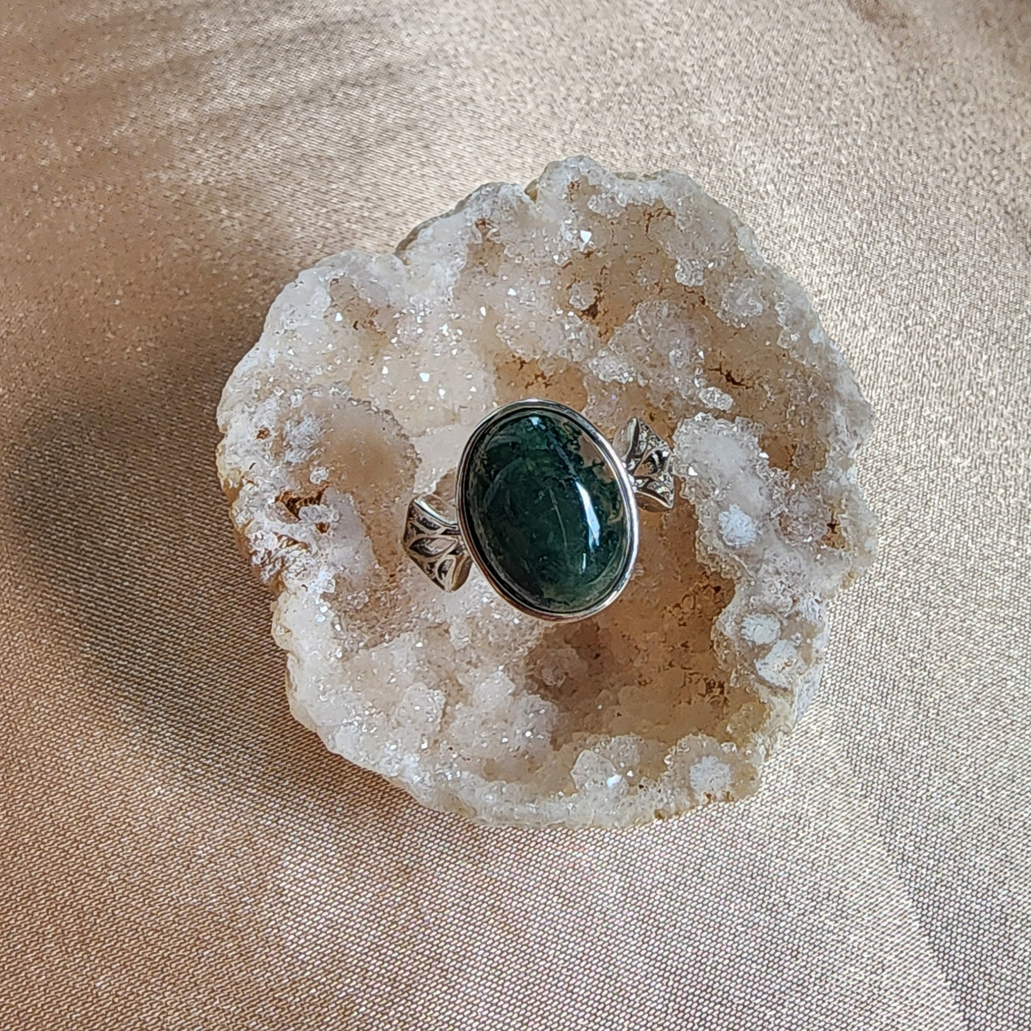Natural Moss Agate Adjustable Ring | Silver-Plated Vintage Crystal Jewelry | Malay Cincin Moss Agate Semula Jadi Boleh Laras | Barang Kemas Gaya Vintaj