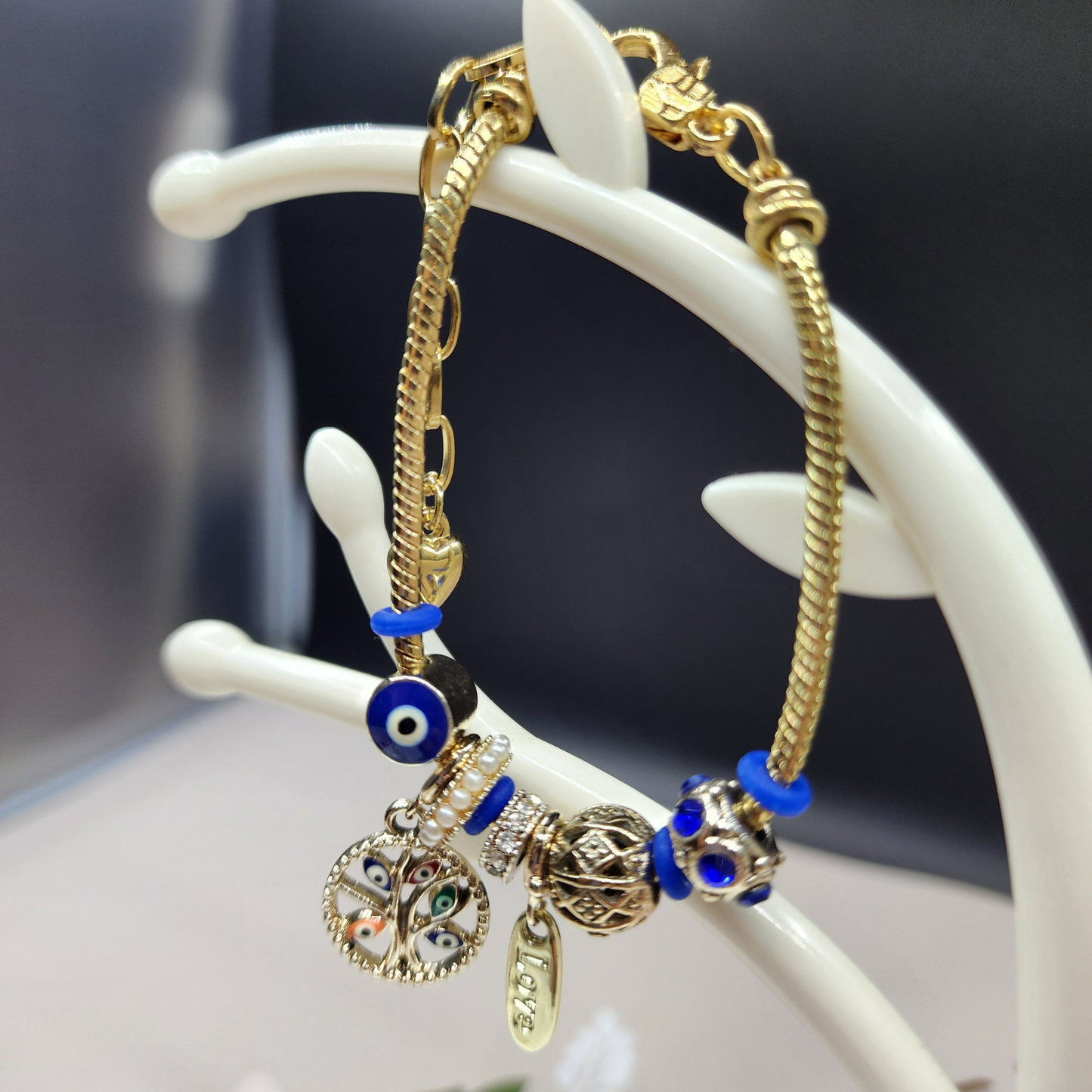 Ruxin Radiance Handmade Eternal Harmony Bracelet – Gold Blue Elegance 爱·永恒树守护链–金蓝永恒优雅 Gelang Abadi: Cinta & Harmoni – Elegan Emas/Biru