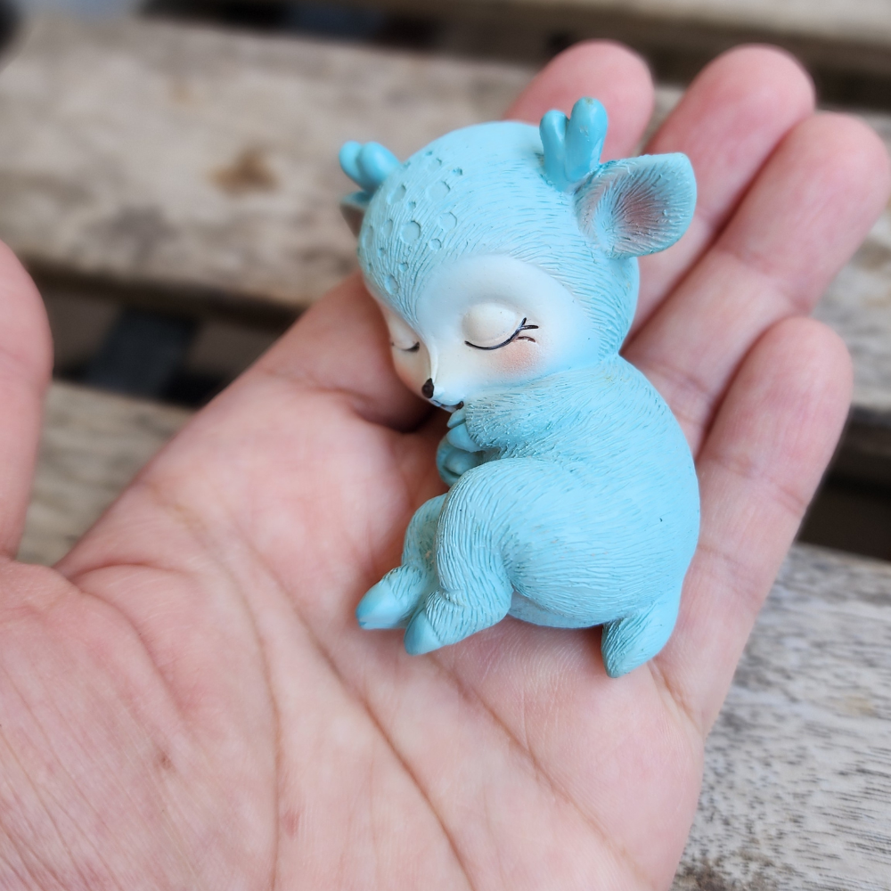 Sleeping Deer Resin Figurine  Handmade Creative Animal Ornament for Kids Room, Bedroom, Office or Living Room | Cute Fawn Baby Sculpture | Home Décor, Table Decoration, Wedding Gift, Birthday Party Cake Topper & Sweet Dessert Table Decoration