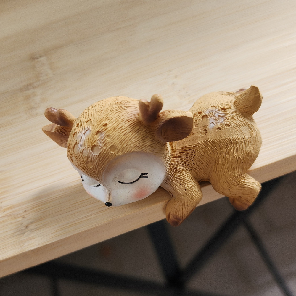 Embrace Serenity  Sika Deer Resin Figurine – Handmade Animal Ornament | Creative Sculpture for Bedroom, Living Room, Office | Elegant Home Décor, Table Decoration, Birthday & Wedding Gift