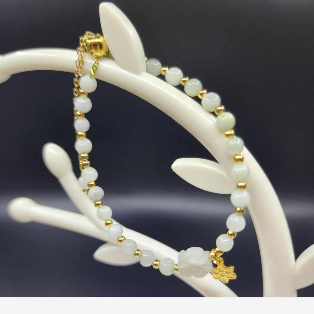 Ruxin’s Rosie White Jade/Gold Tone Beaded Bracelet 瑞馨光彩 - 白玉玫瑰/金珠手链 Ruxin Rosie – Gelang Manik Jade Putih/Warna Emas