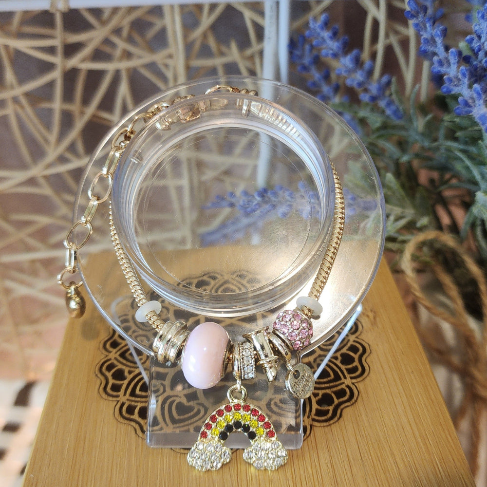 Ruxin Radiance Handmade Luminous Rainbow Crystal Charm Bracelet-Gold & Pink Elegance 璀璨显白彩虹水晶串珠手链-金粉奢华 Gelang Kristal Pelangi Mewah Merah Jambu