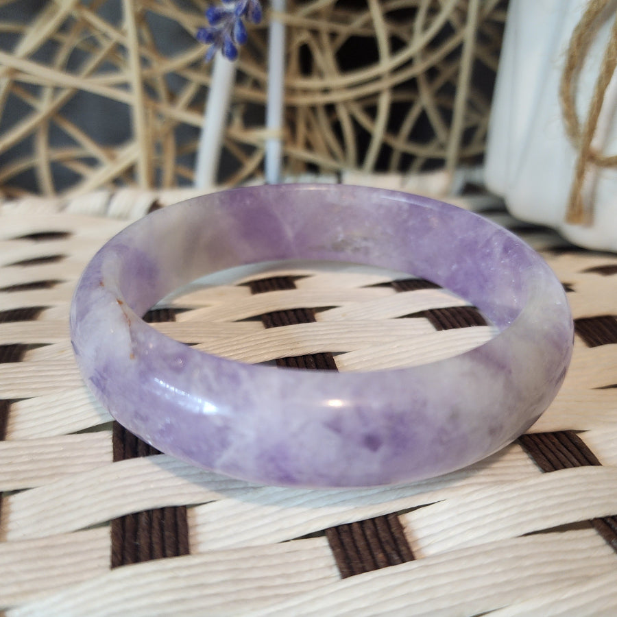 Lavender Amethyst Bangle – 60mm Natural Untreated Starry Gemstone | 天然星光薰衣紫水晶手镯 | Gelang Ametis Lavender Asli