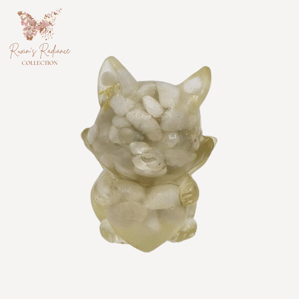 Ruxin's Radiance: Mini Crystal 9-Tailed Fox – Resin 九尾狐：碎石胶宠 Musang 9 Ekor Kristal Pelbagai Warna – Resin