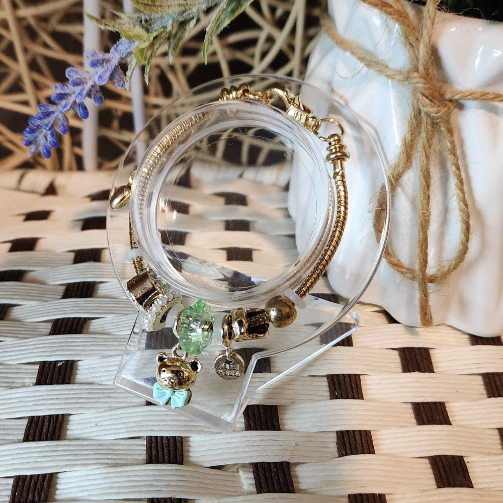 Ruxin Radiance Handmade Gold Alloy Bracelet – Bear, Flower & Heart Charms – Gift!  小熊花爱合金链 – 珠首选！ Gelang Aloi Emas – C Beruang, Bunga, Hati